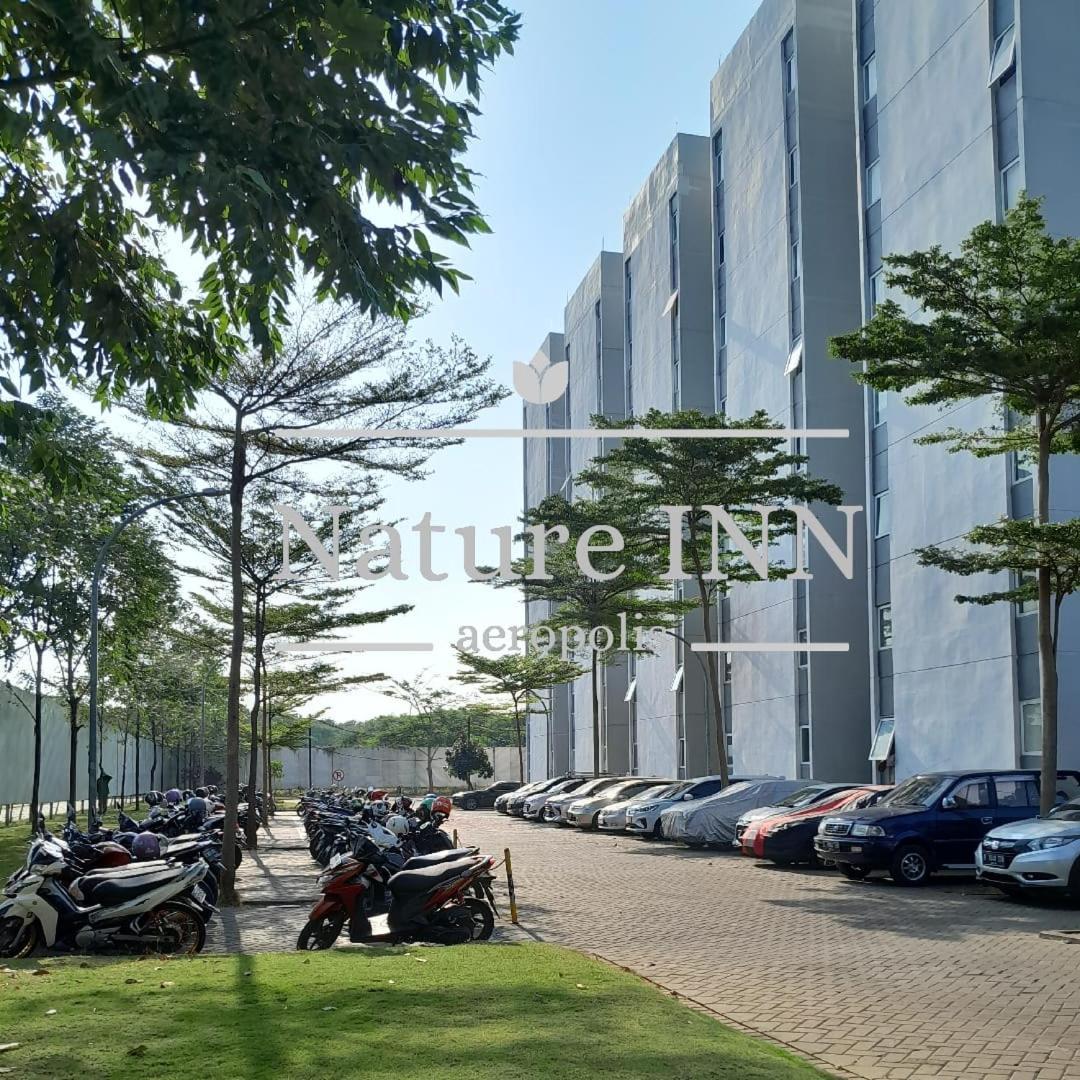 Nature Inn Aeropolis Ar3 Tangerang Buitenkant foto